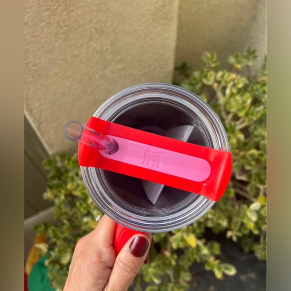 LIMITED EDITION Stanley Valentine Target Red 40oz Tumbler(STANLEY CUP ONLY) - Picture 9 of 9